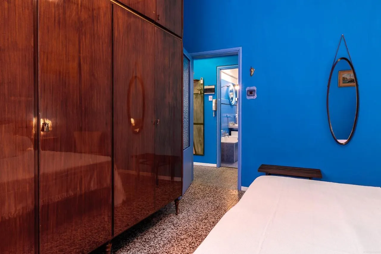 Un Tocco Di Blu - La Vegra Apartment Ferrara İtalya